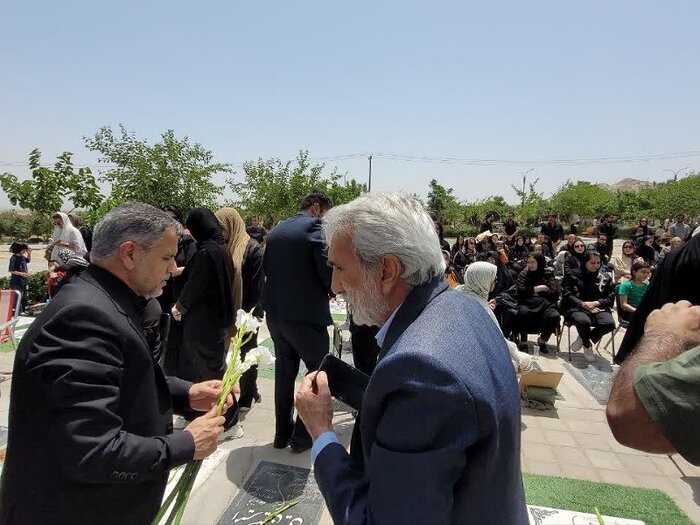 آیین غبارروبی مزار اهداکنندگان عضو در مشهد برپا شد