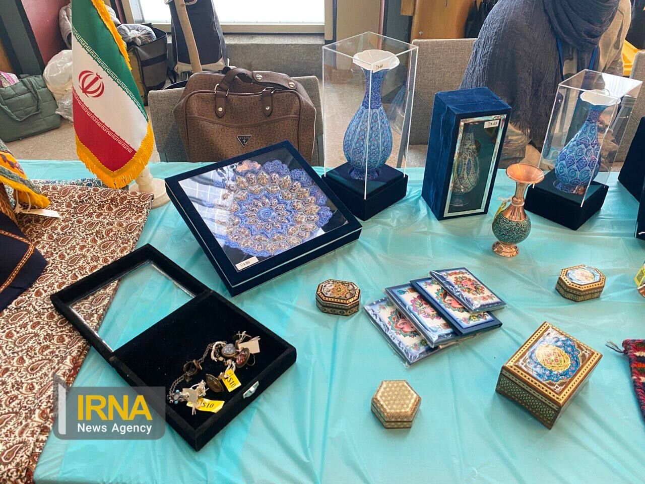 بازارچه خیریه دیگری در سازمان ملل؛ همبستگی زنان برای یاری کودکان جهان+فیلم