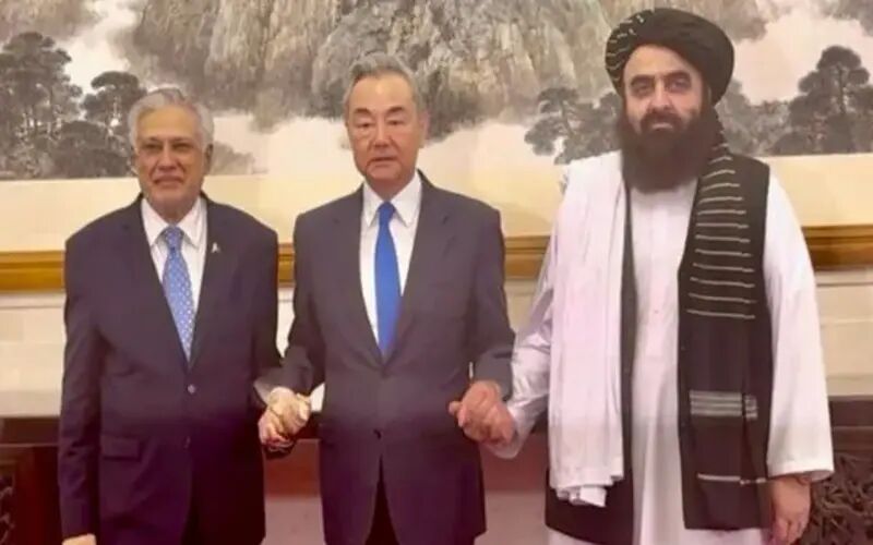 پاکستان، یک گام نزدیک‌تر برای به رسمیت شناختن حکومت سرپرست طالبان