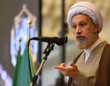 امام جمعه شیراز: مسئولان زمینه رونق تولید را فراهم کنند