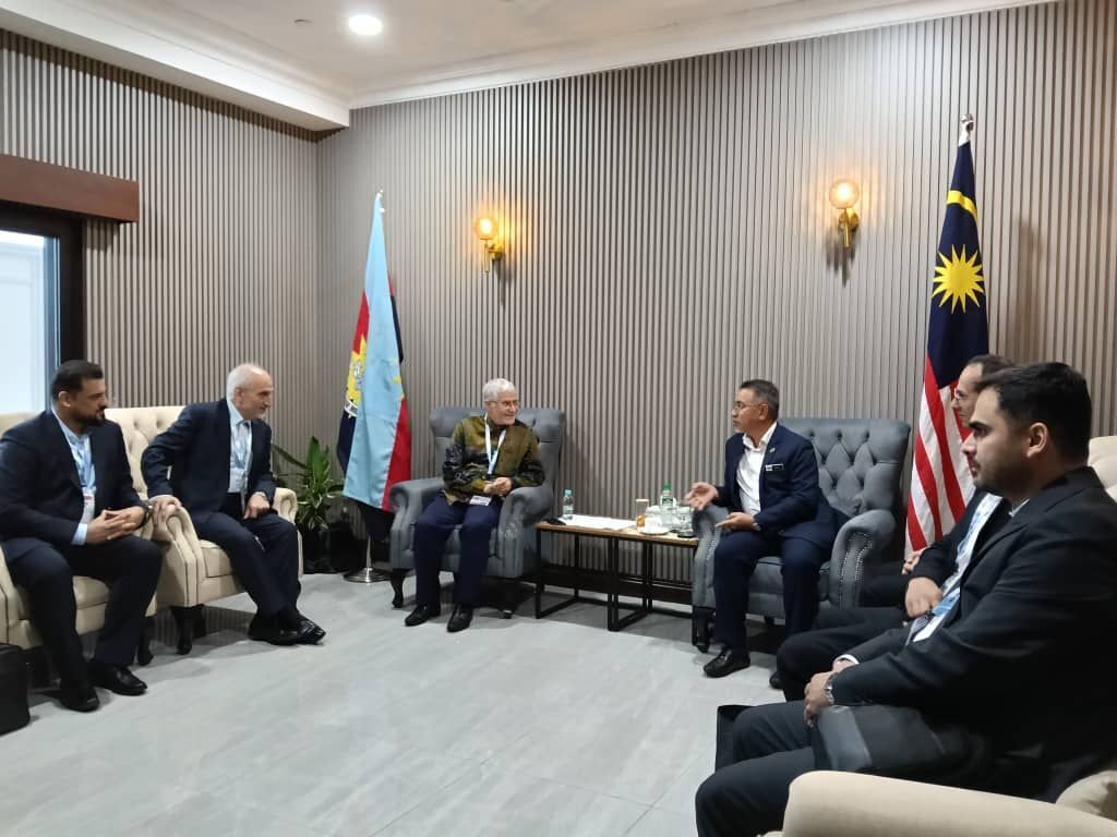 حضور پر رنگ کشورمان در نمایشگاه بین‌المللیLIMA ۲۰۲۵ /بازدید وزیر دفاع مالزی از غرفه ایران