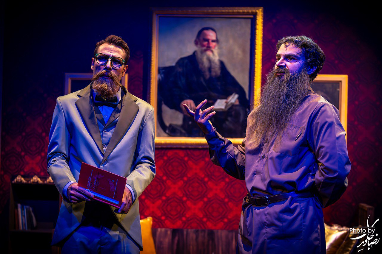 برای بازی در «قضیه تفنگ چخوف» همه فیلمهای چاپلین را دیدم/ بازگشت شخصیتها از جهان مردگان