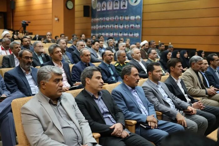 استاندار خراسان جنوبی: از ظرفیت فضای مجازی برای جهاد تبیین استفاده شود