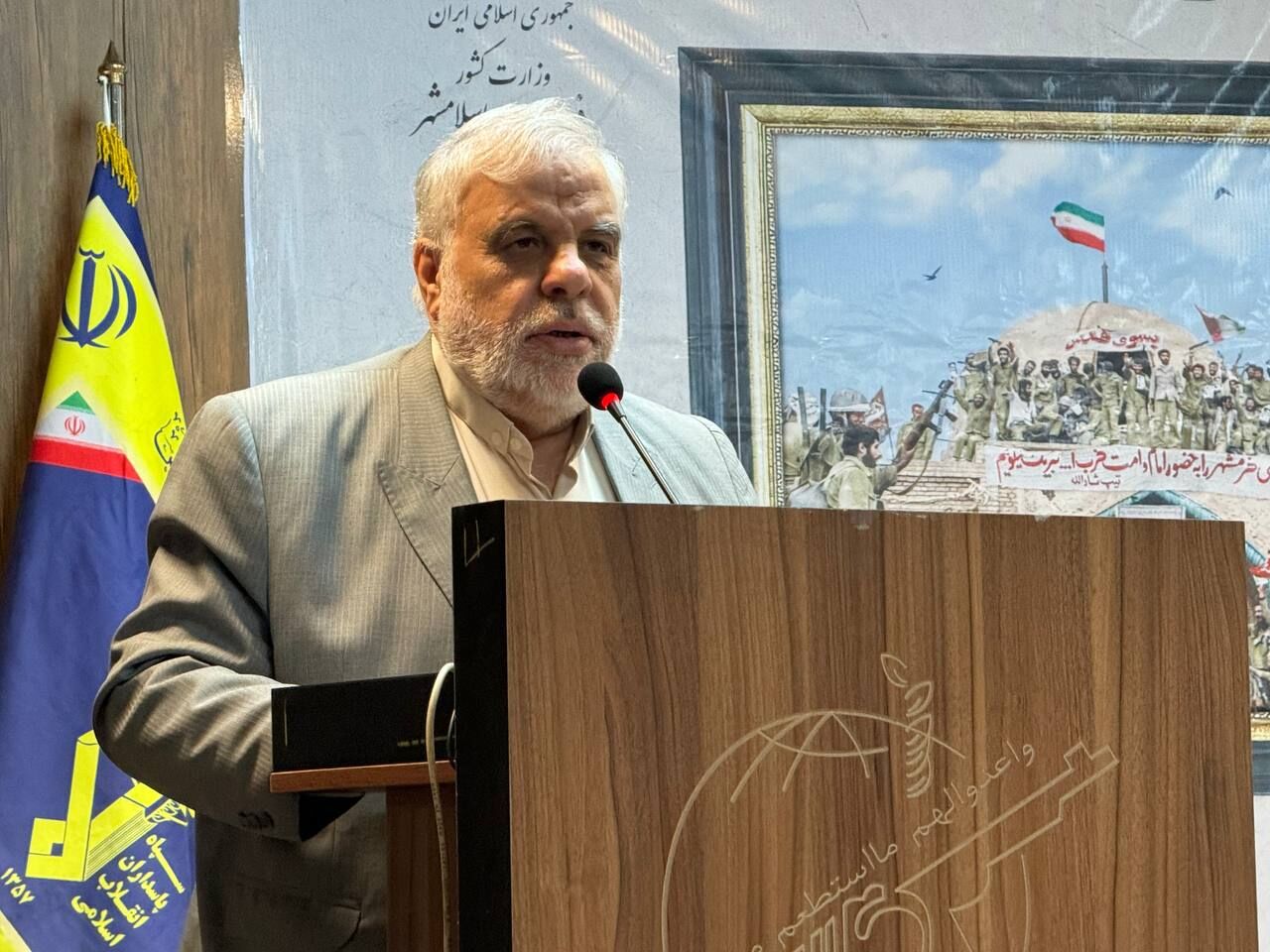 دیدار با خانواده‌های شهدا جلوه‌ای از فرهنگ ایثار و شهادت است