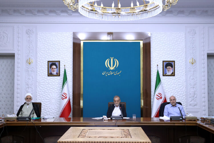 اختصاص ۱.۵ میلیارد دلار تسهیلات برای تامین تجهیزات نیروگاههای خورشیدی اختصاص ۱.۵ میلیارد دلار تسهیلات برای تامین تجهیزات نیروگاههای خورشیدی