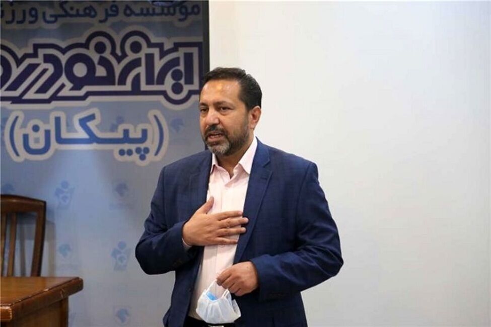 مدیرروستا: چه ایرادی دارد «دبیر» وارد فوتبال شود؟/ یحیی انتخاب خوبی است، اما به یک شرط!