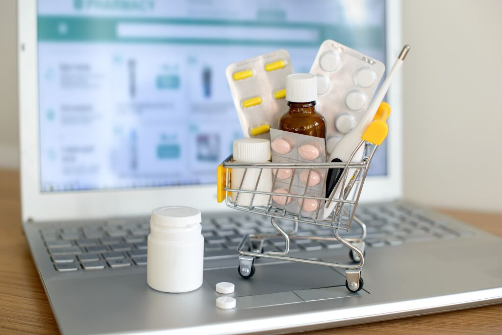 از طرح دارو رسانی اینترنتی وزارت بهداشت تا تولید داروی درمان تیرویید در کشور