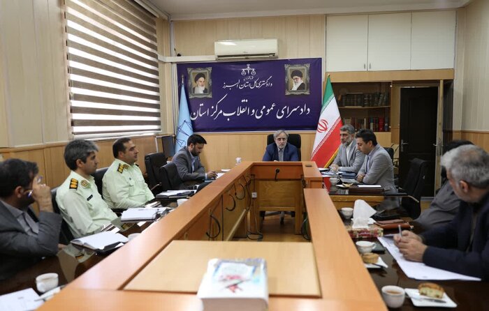 تاکید دادستان البرز بر شناسایی و بازداشت اوباشان فضای مجازی