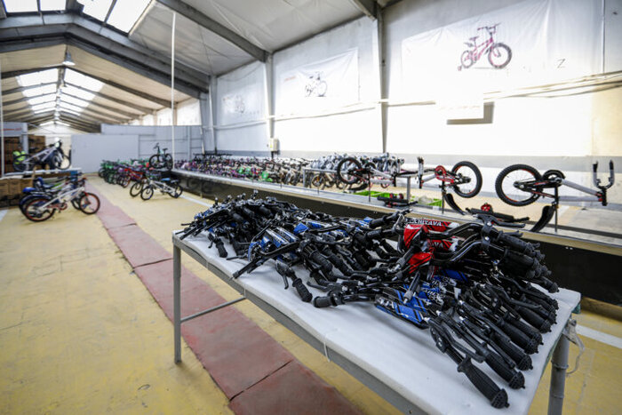 تولید روزانه ۳۰۰ دوچرخه در ندامتگاه قزلحصار