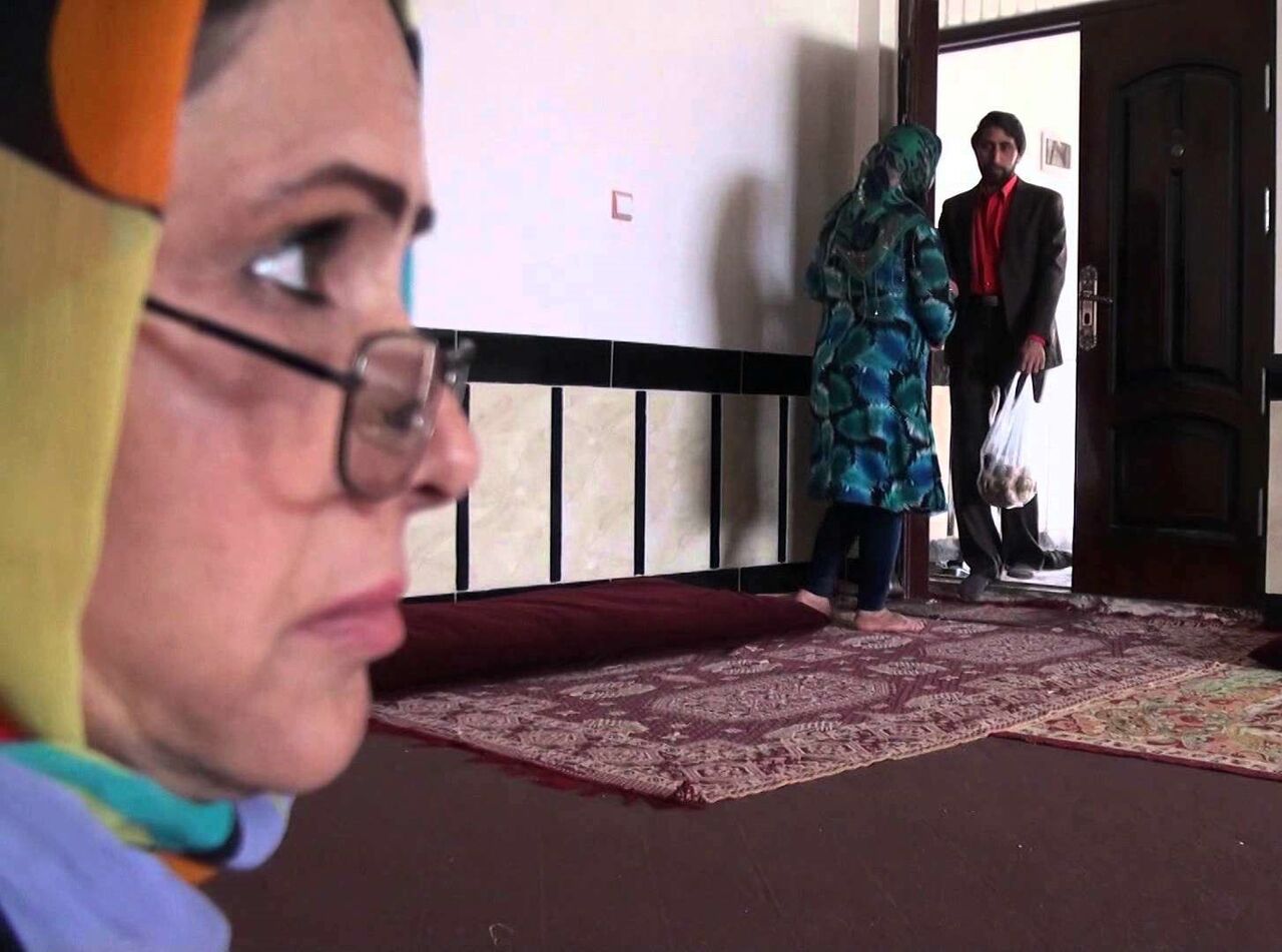 مادرشوهر و عروس در قرن ۲۱؛ چگونه از تنشها عبور کنیم؟ مادرشوهر و عروس در قرن ۲۱؛ چگونه از تنشها عبور کنیم؟