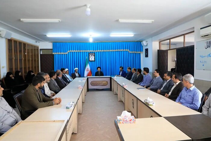 امام جمعه بیرجند: مسئولان در گزینش اصلح اهتمام ویژه داشته باشند