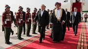 Sultan of Oman officially welcomes President Pezeshkian in Muscat