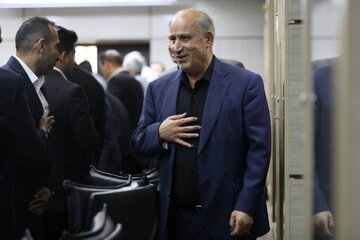 تاج: افزایش ۳۰ درصدی قراردادها در فوتسال مجاز است