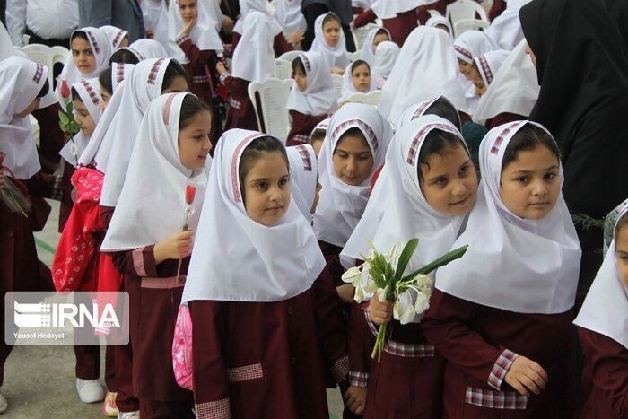 مدیرکل آموزش و پرورش گیلان: جمعیت دانش آموزی استان کاهش یافت
