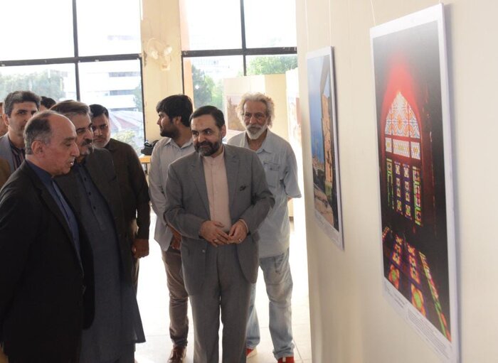 پاکستان میں شیراز کے سیاحتی مراکز کی تصویری نمائش