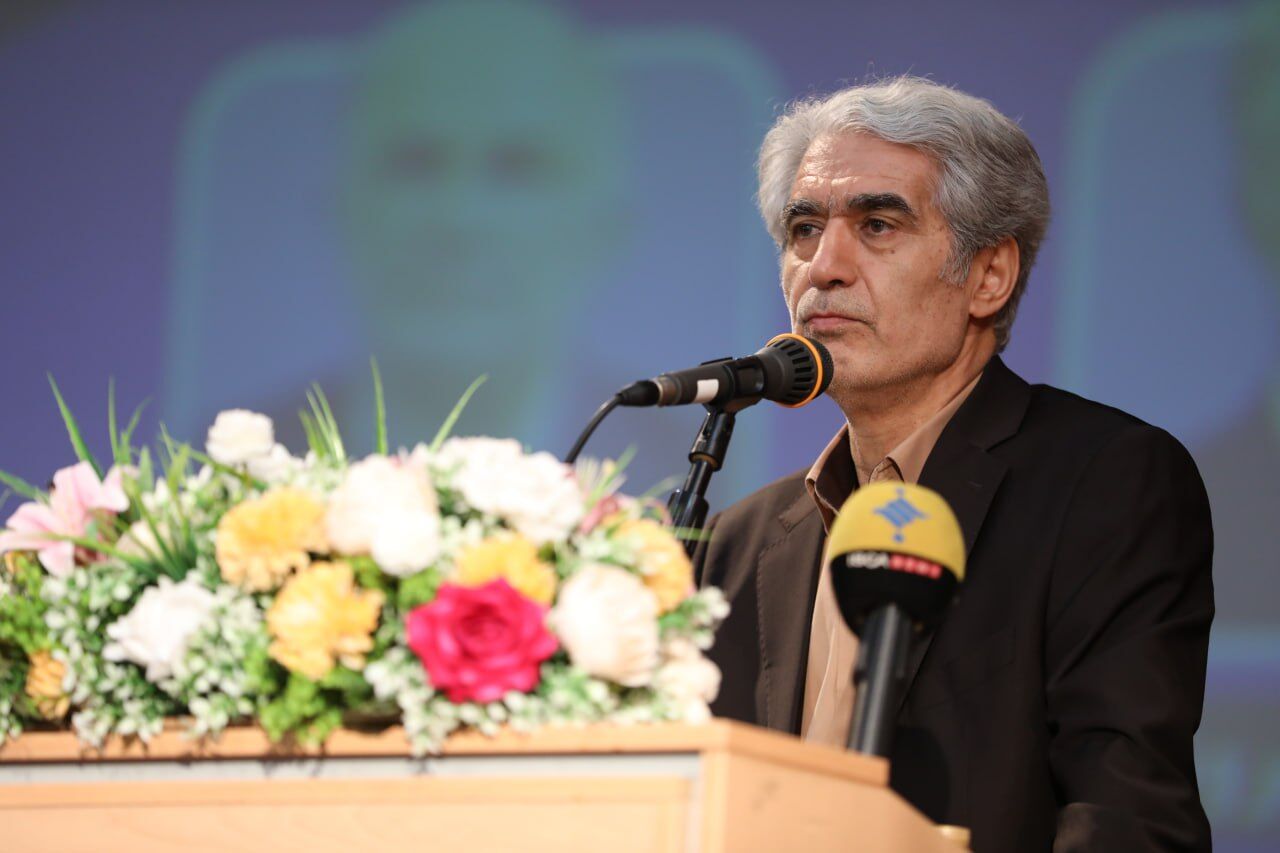 سرپرست دانشگاه امیرکبیر خواستار بازگشت نخبگان ایرانی به کشور شد
