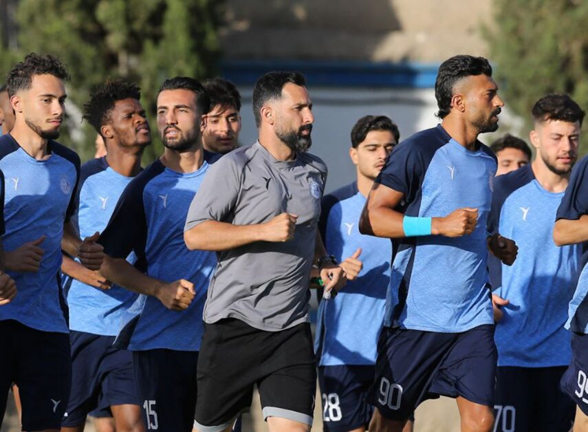 مانور استقلال پیش از فینال حذفی؛ تمرین آبی‌ها در حضور ستاره‌ها و پیشکسوتان