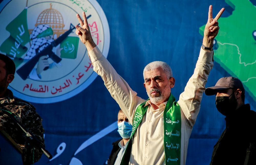 جایزه «کوآمی تور» به خانواده شهید «یحیی سنوار» اهدا شد