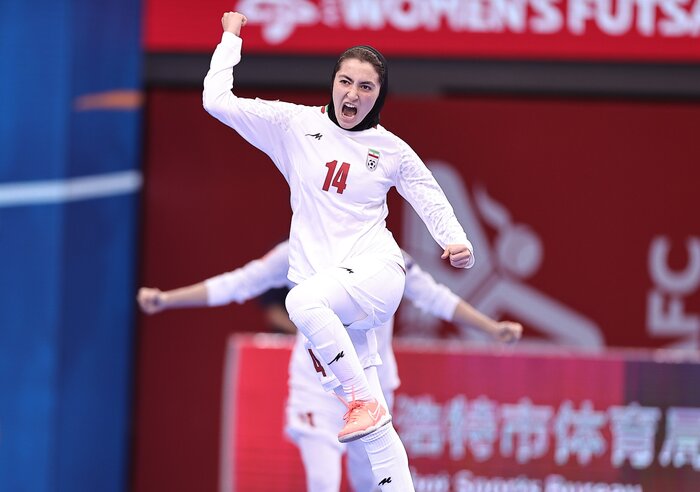 ترکمان: نتیجه تلاشهایم را با خانم گلی فوتسال زنان آسیا گرفتم/ کاش قهرمانی میشدیم