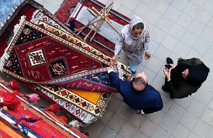 بافندگان بوشهر: گره از کار فروبسته ما بگشایید