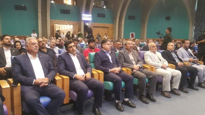 طرح ملی خدمات رفاهی، اعتباری کارکنان کشور در اصفهان رونمایی شد
