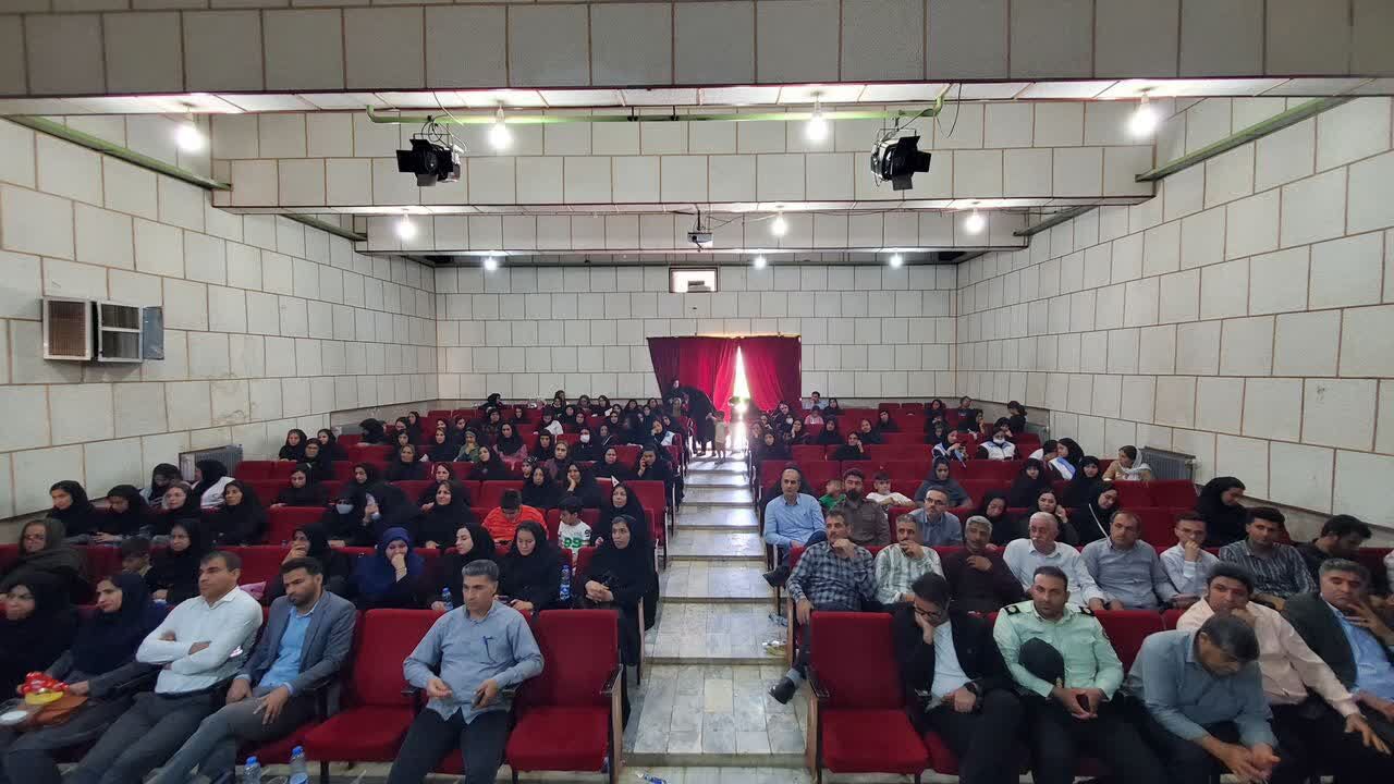 همایش ایران قوی در قصرشیرین برگزار شد