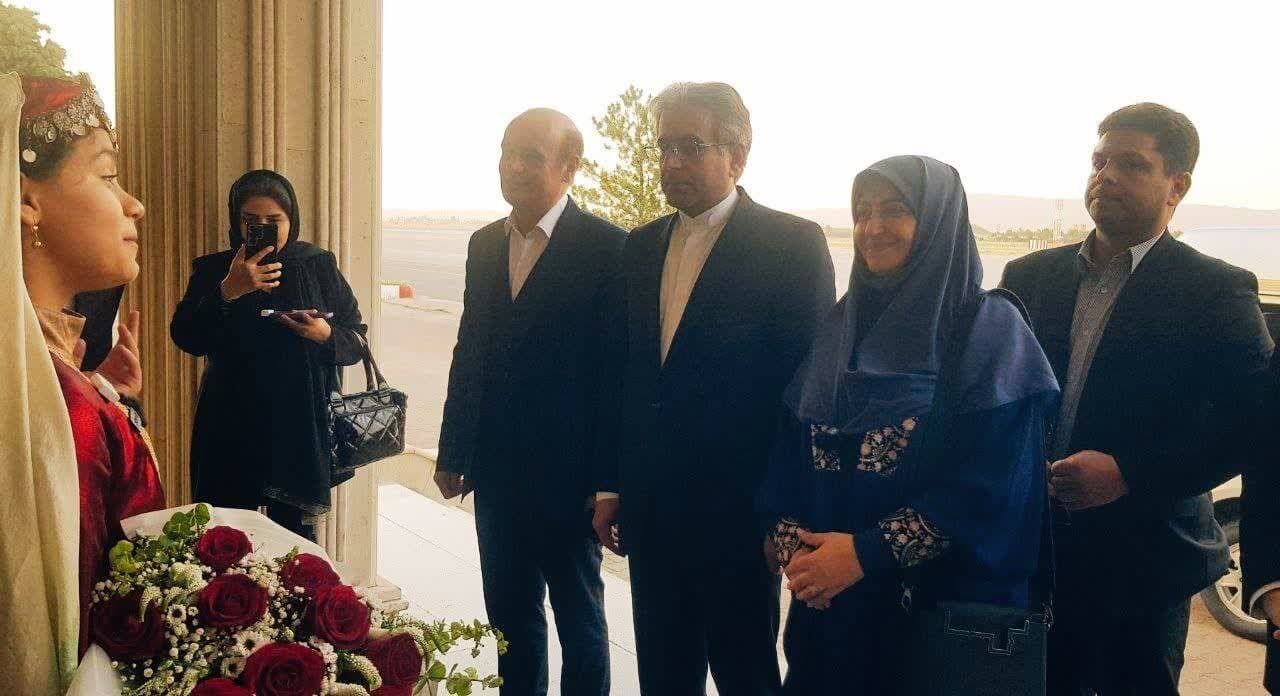 معاون رئیس جمهور وارد تبریز شد معاون رئیس جمهور وارد تبریز شد