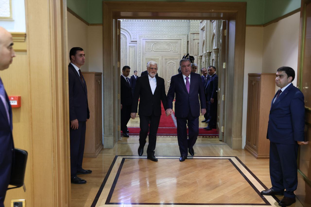 عارف با رئیسجمهور تاجیکستان دیدار کرد