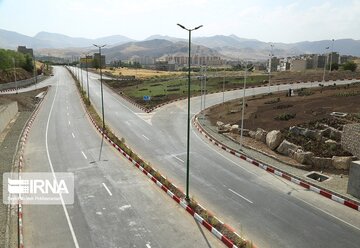 پوشش تلفن همراه در ۲۱۷ کیلومتر از جاده‌های کردستان ضعیف است