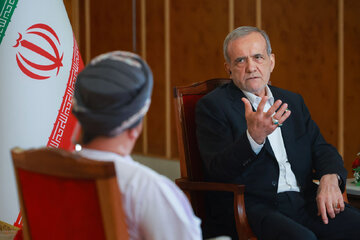 Präsident Pezeshkian: „Wir streben nach Stolz für uns selbst und die islamische Ummah“