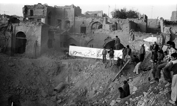«چمدان آبیِ» یک خبرنگار جنگ