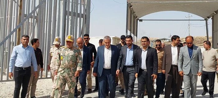 اعلام آمادگی فرمانداران گیلانغرب و مندلی عراق بر گسترش همکاری ها در مرز سومار