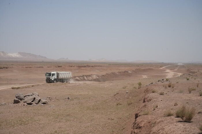 خاکبرداری باند پرواز فرودگاه بینالمللی قم آغاز شد