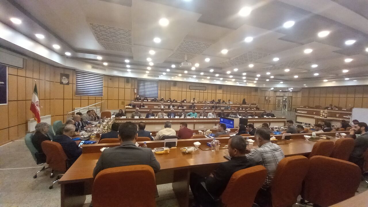 نبود حامی مهمترین مشکل فوتبال و فوتسال چهارمحال وبختیاری است
