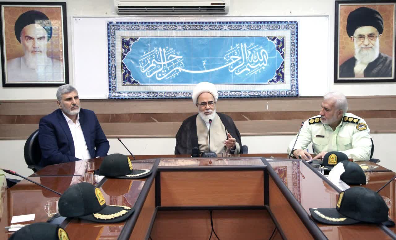 امام جمعه کرمانشاه: تامین امنیت کشور، صیانت از حرم الهی است