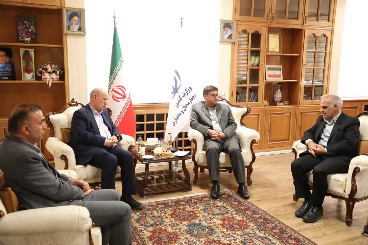 استاندار: زیرساخت‌های ورزشی چهارمحال و بختیاری ضعیف است