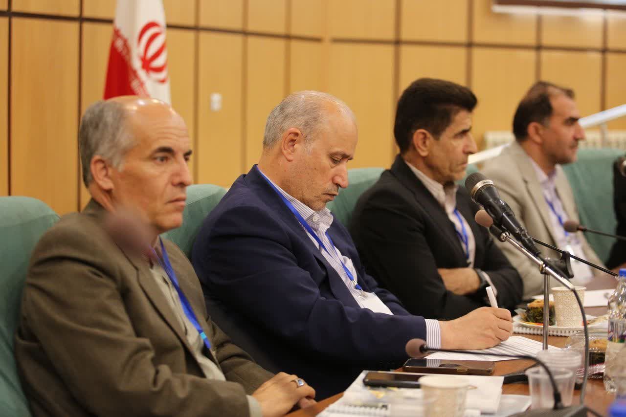رییس فدراسیون فوتبال : قرارداد بازیکنان باید توسط خود باشگاه‌ها کنترل شود