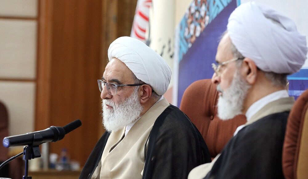 منشور حوزه‌های علمیه رسالت خطیری بر عهده طلاب قرار داد