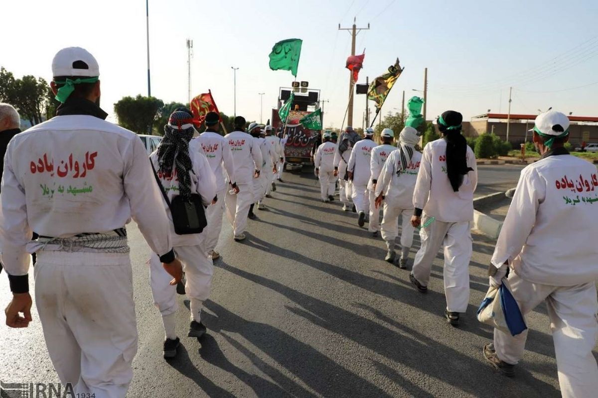 کاروان پیاده انصارالحسین از مشهد عازم کربلا شد