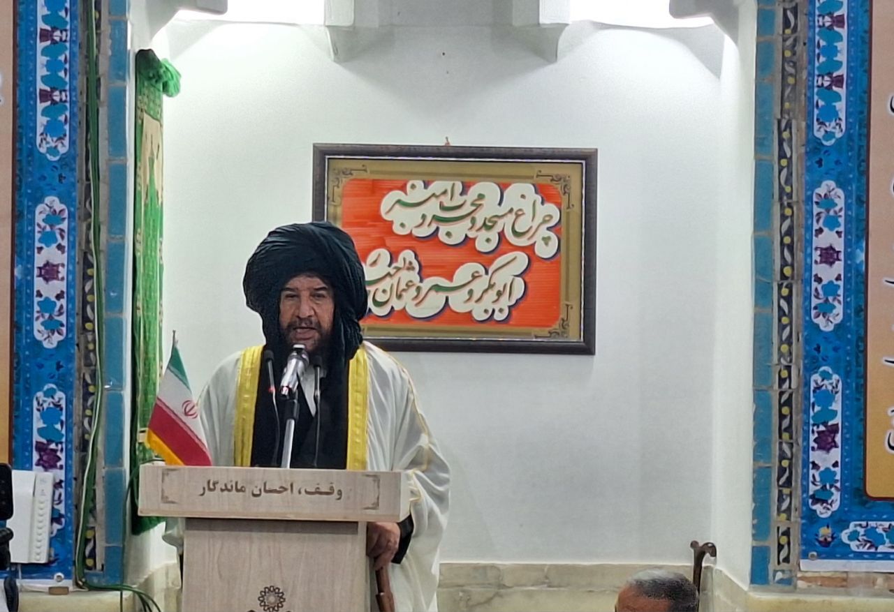 امام جمعه موقت سنندج: مسئولان به مشکلات اصناف توجه کنند