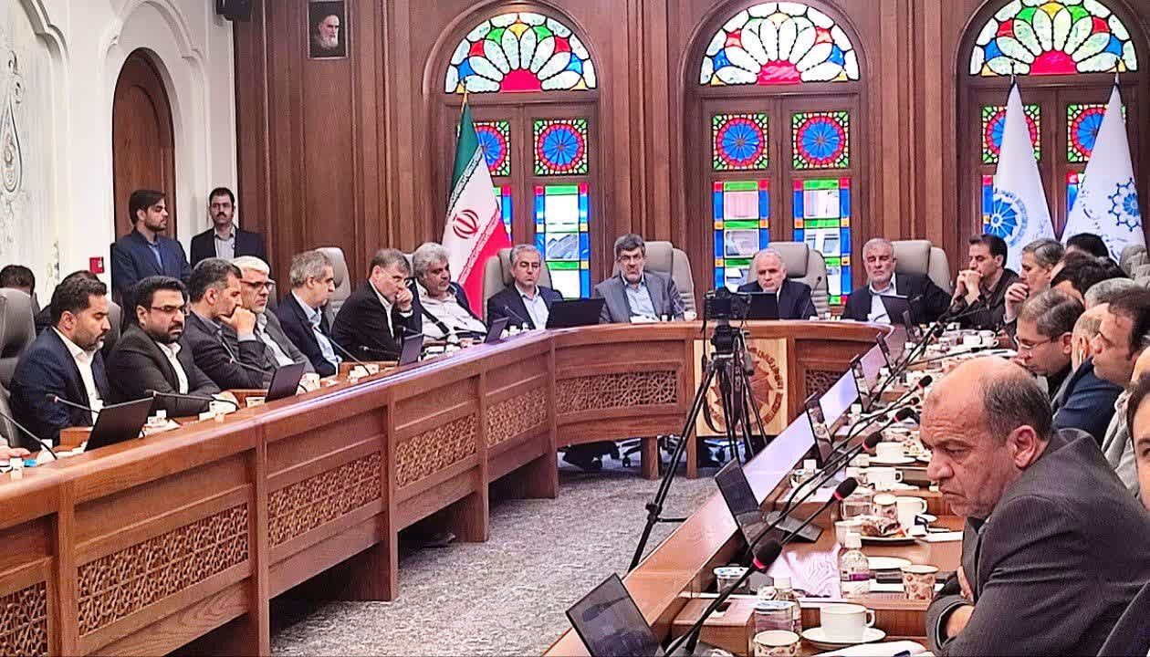 وزیر دادگستری: رفع مشکلات تولید و صنعت، تکلیف همه بخش‌هاست