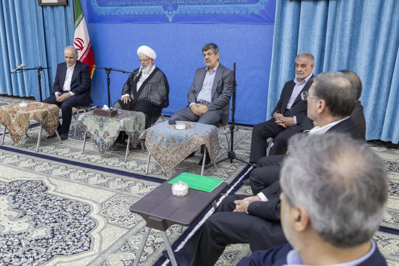 استاندار: حل موانع دست و پاگیر در یزد، نیازمند نگاه ملی است