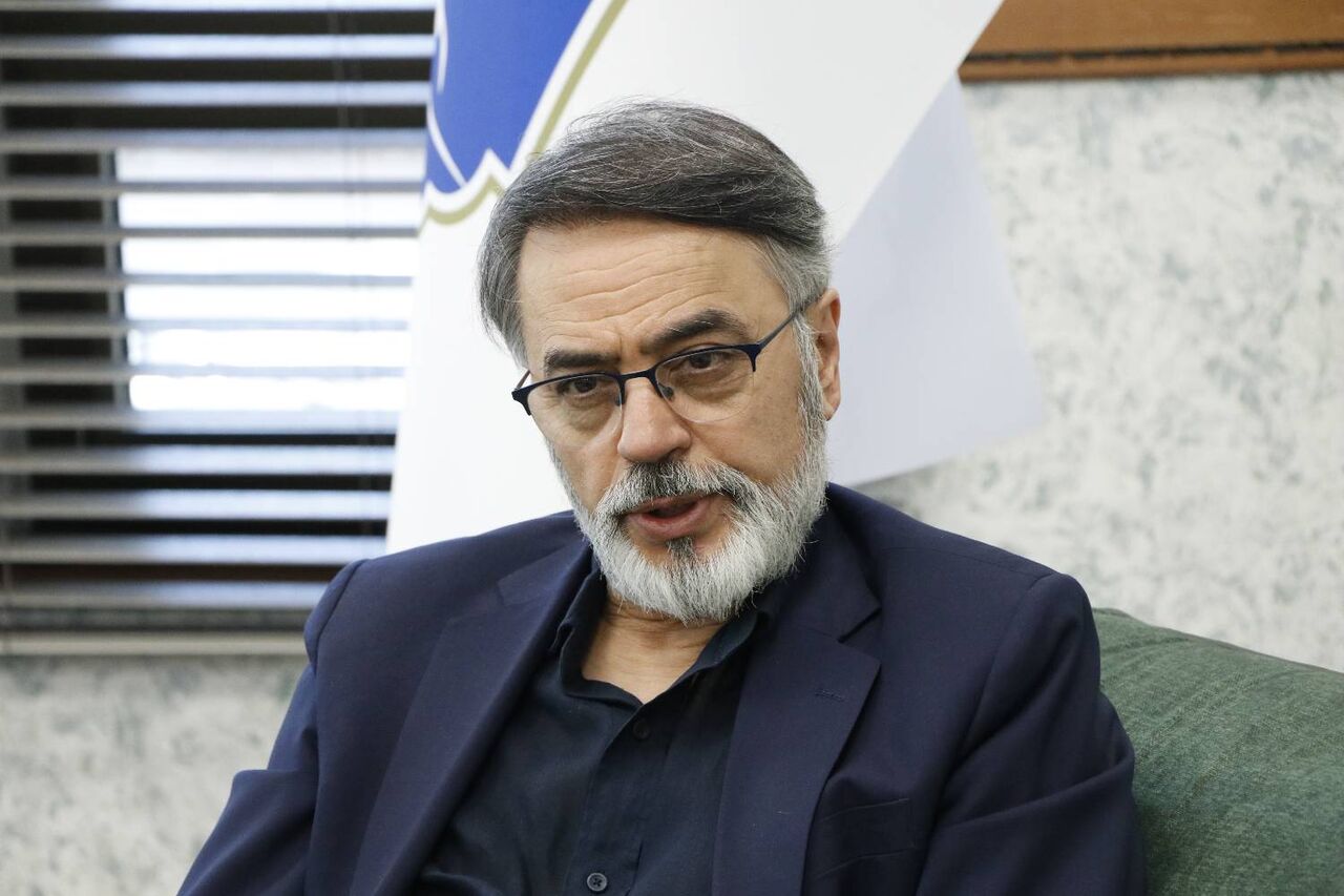 آموزش تفکر کوانتومی باید از دوره دبیرستان آغاز شود