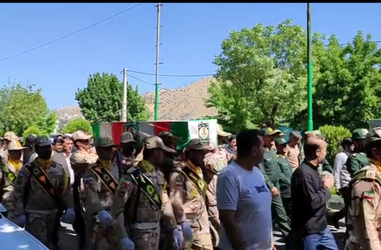 پیکر ۲ شهید مرزبان در مریوان تشییع شد