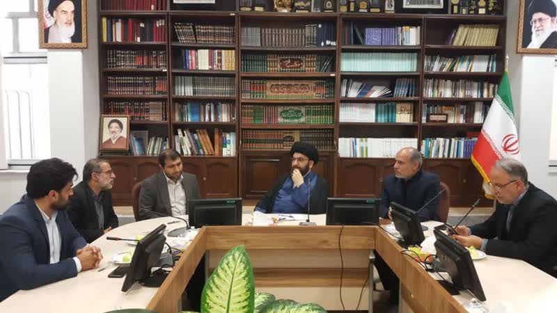 امام جمعه زنجان: گلزارهای شهدای استان با کار جهادی ساماندهی شود