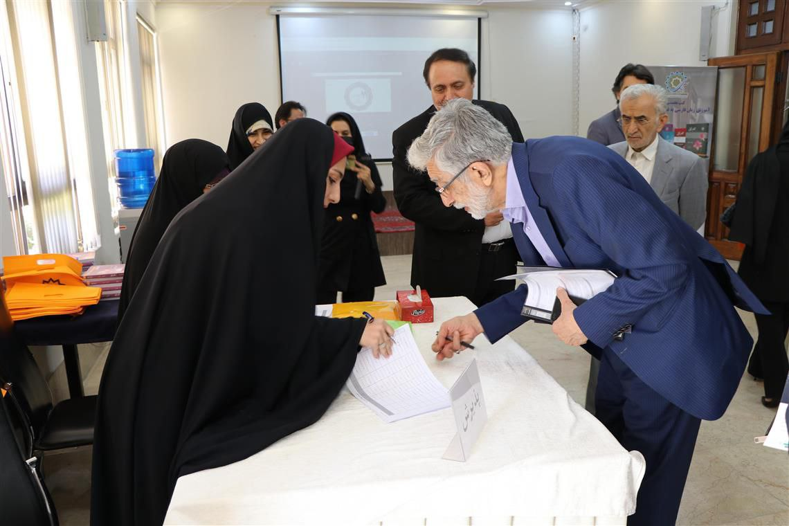 تاکید رییس سازمان امور دانشجویان بر تقویت ساختارهای آموزش زبان فارسی