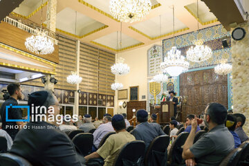 Conmemoración del fallecimiento del Imam Jomeini en la sinagoga de Yusef Abad