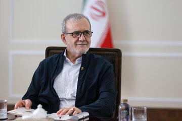 Pezeshkian communique la loi sur l'adhésion de l'Iran à l'APAC en vue de sa mise en œuvre