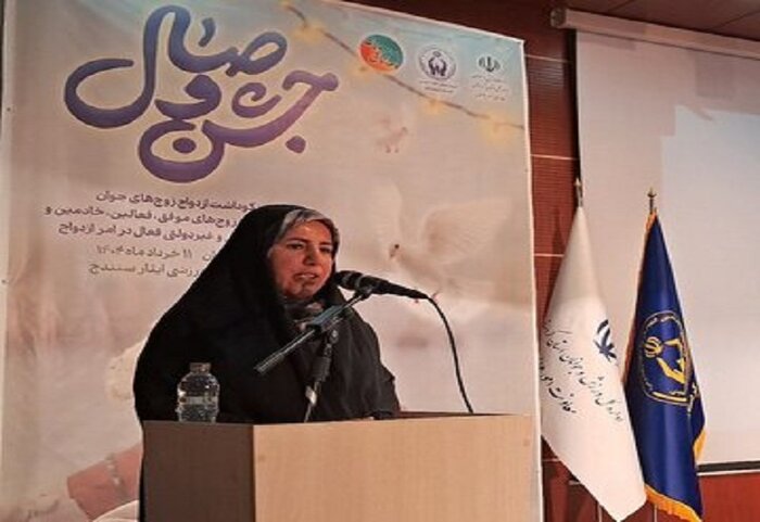 ۵۶۳ سری جهیزیه به نوعروسان تحت پوشش کمیته امداد در کردستان اهدا شد