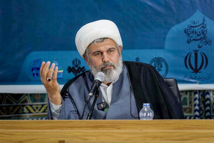 ایمان و امید، اساسی‌ترین سلاح امام خمینی(ره) در مسیر انقلاب بود